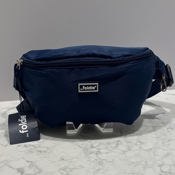 NWT The Foldie Crossbody Navy Blue Waist Bag Fanny Pack Adjustable Size Strap - Picture 1 of 5